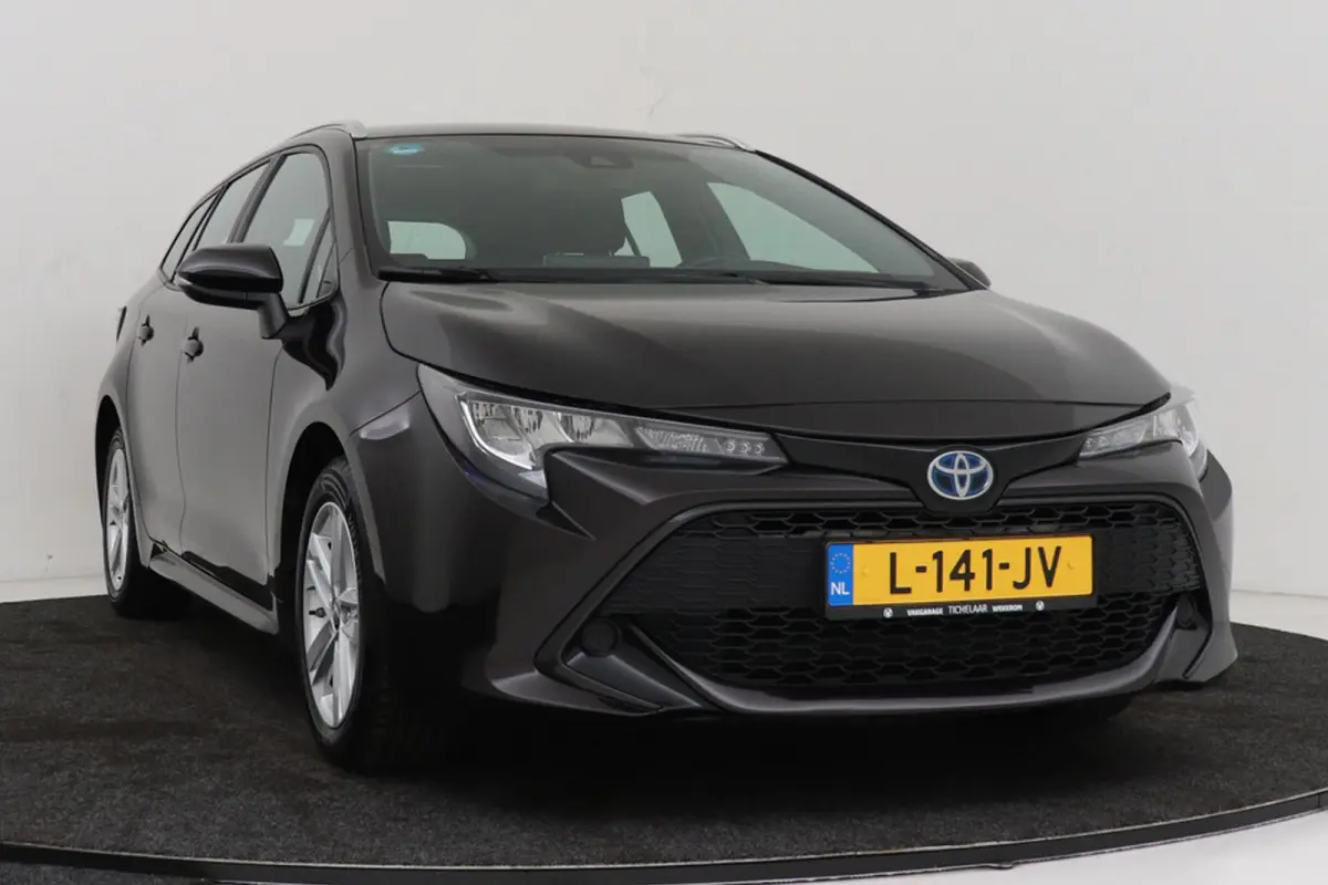 1.8 Hybrid Active | Org NL | Trekhaak | CarPlay | Camera | 92.000 KM! | Dealer Ond. |
