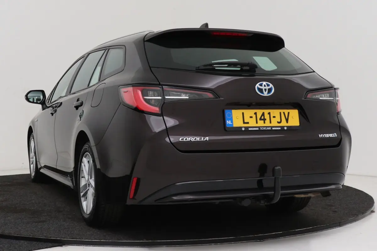 1.8 Hybrid Active | Org NL | Trekhaak | CarPlay | Camera | 92.000 KM! | Dealer Ond. |