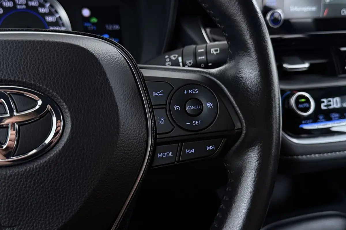 1.8 Hybrid Active | Org NL | Trekhaak | CarPlay | Camera | 92.000 KM! | Dealer Ond. |