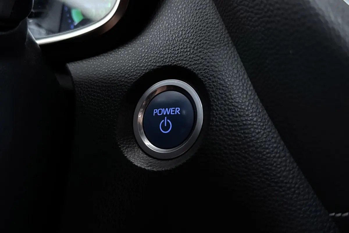 1.8 Hybrid Active | Org NL | Trekhaak | CarPlay | Camera | 92.000 KM! | Dealer Ond. |