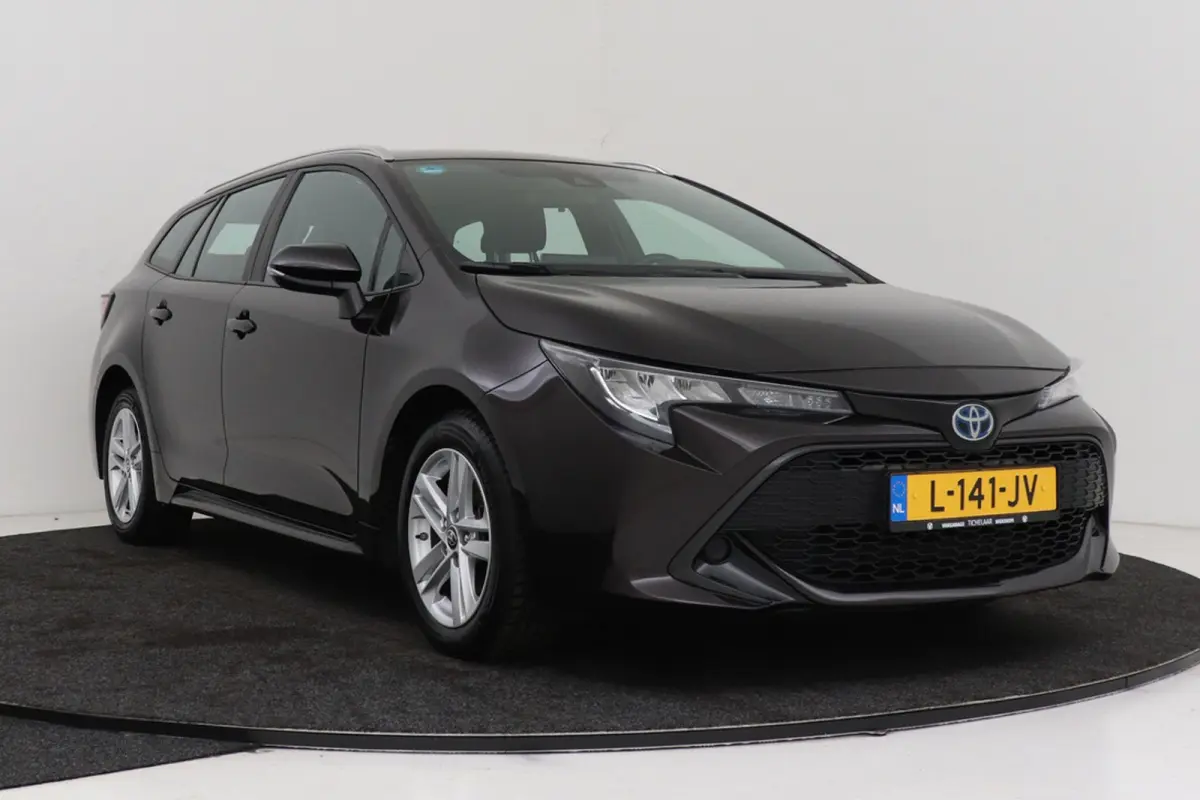 1.8 Hybrid Active | Org NL | Trekhaak | CarPlay | Camera | 92.000 KM! | Dealer Ond. |