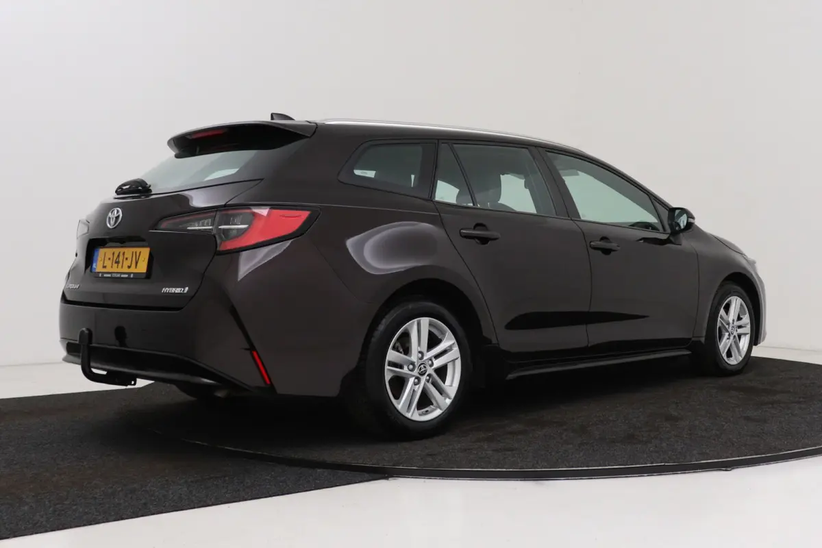 1.8 Hybrid Active | Org NL | Trekhaak | CarPlay | Camera | 92.000 KM! | Dealer Ond. |