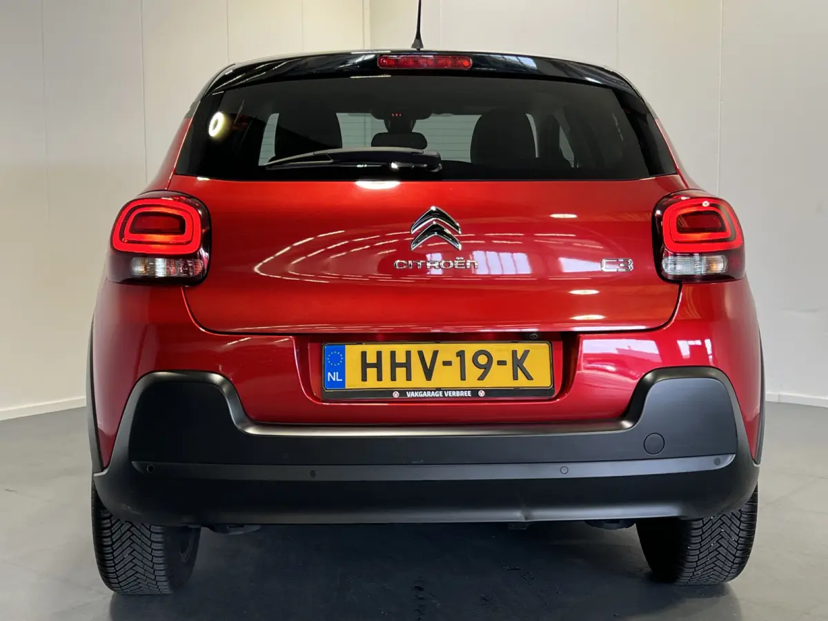 1.2 PureTech Shine | Android/Apple Carplay/Navigatie | LM Velgen 17" | Voorstoelen Verwarmd | PDC Achter + Camera | Cruise Control | Airco |