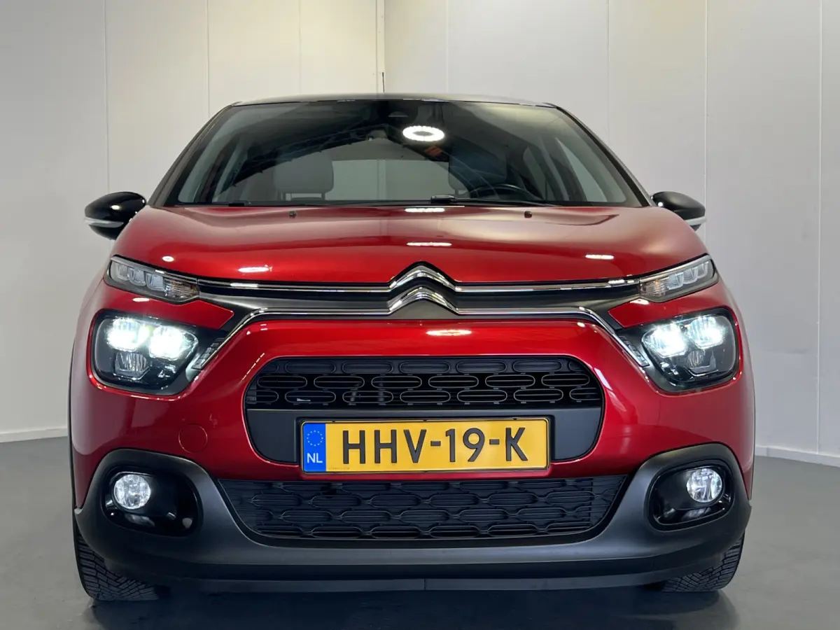 1.2 PureTech Shine | Android/Apple Carplay/Navigatie | LM Velgen 17" | Voorstoelen Verwarmd | PDC Achter + Camera | Cruise Control | Airco |