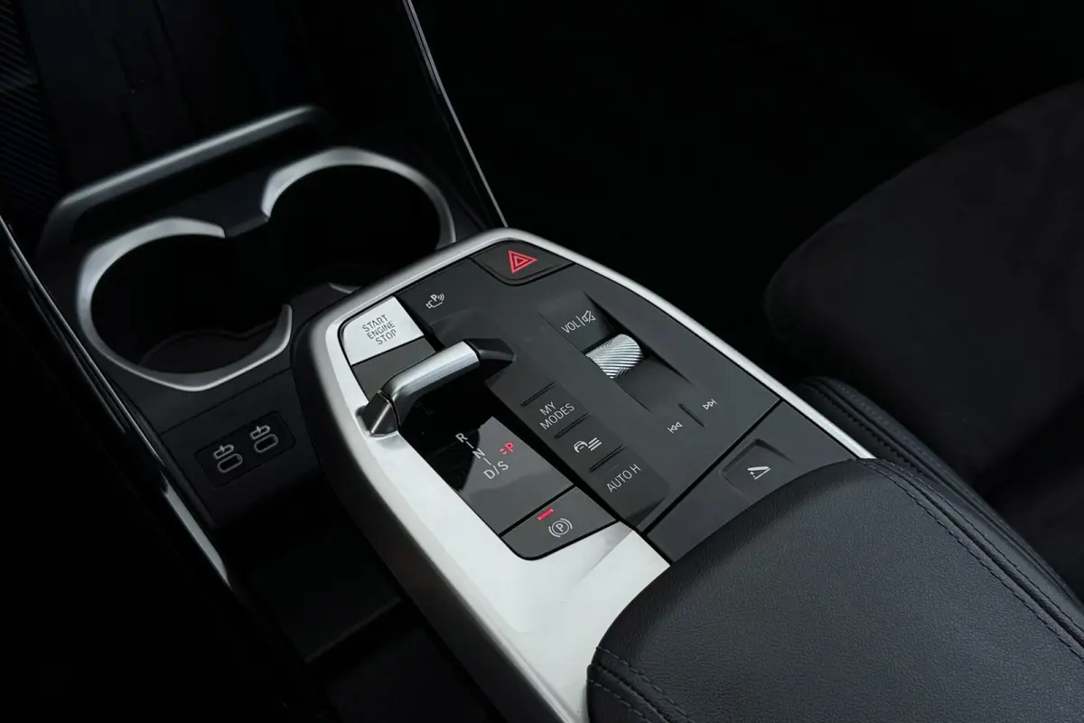 XDrive30e M-Sport | Uitklap Trekhaak | Panoramadak | Harman/Kardon | 360 Camera | CarPlay | Digital Cockpit |