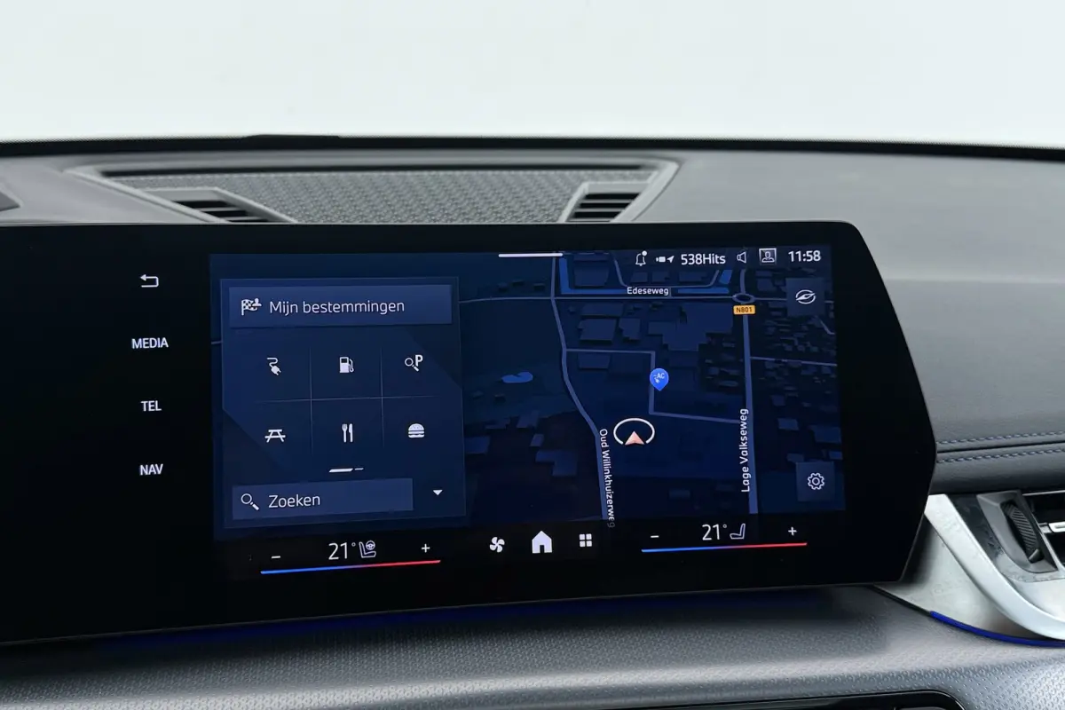 XDrive30e M-Sport | Uitklap Trekhaak | Panoramadak | Harman/Kardon | 360 Camera | CarPlay | Digital Cockpit |
