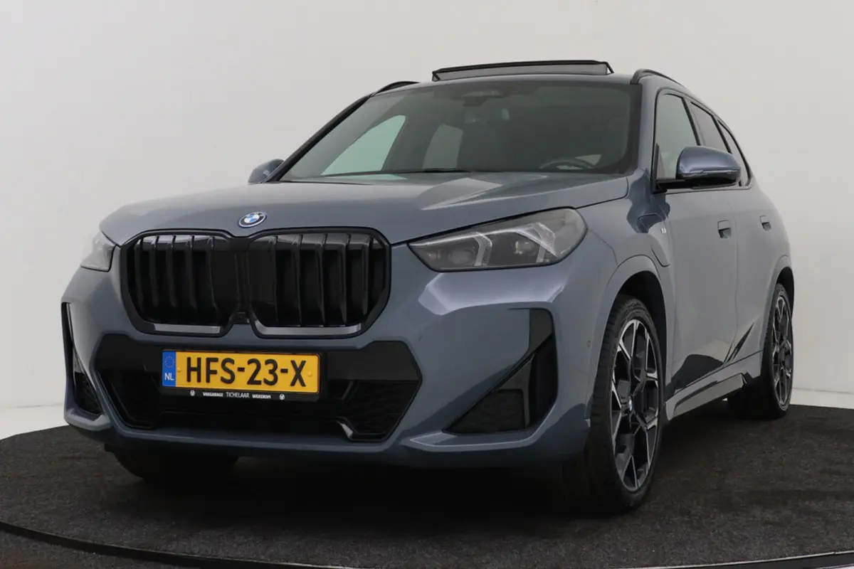 XDrive30e M-Sport | Uitklap Trekhaak | Panoramadak | Harman/Kardon | 360 Camera | CarPlay | Digital Cockpit |