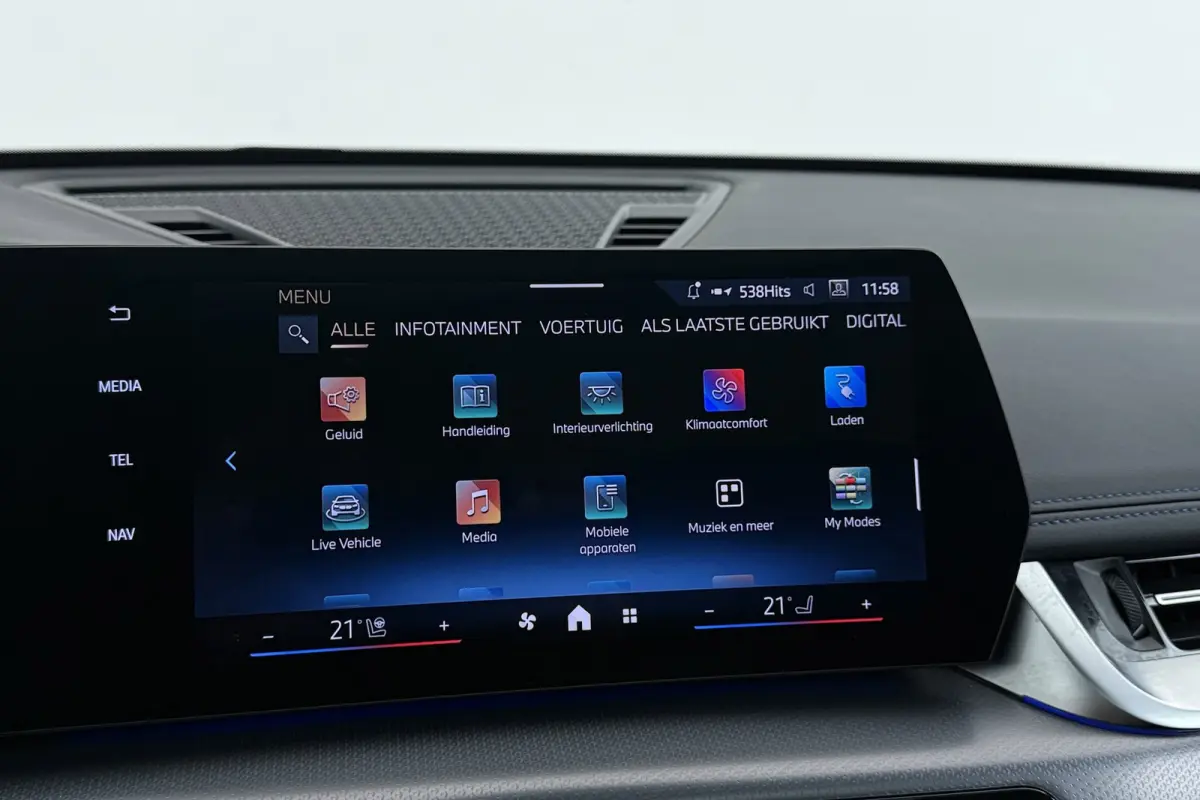 XDrive30e M-Sport | Uitklap Trekhaak | Panoramadak | Harman/Kardon | 360 Camera | CarPlay | Digital Cockpit |