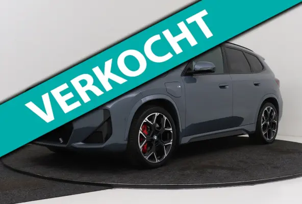 XDrive30e M-Sport | Uitklap Trekhaak | Panoramadak | Harman/Kardon | 360 Camera | CarPlay | Digital Cockpit |