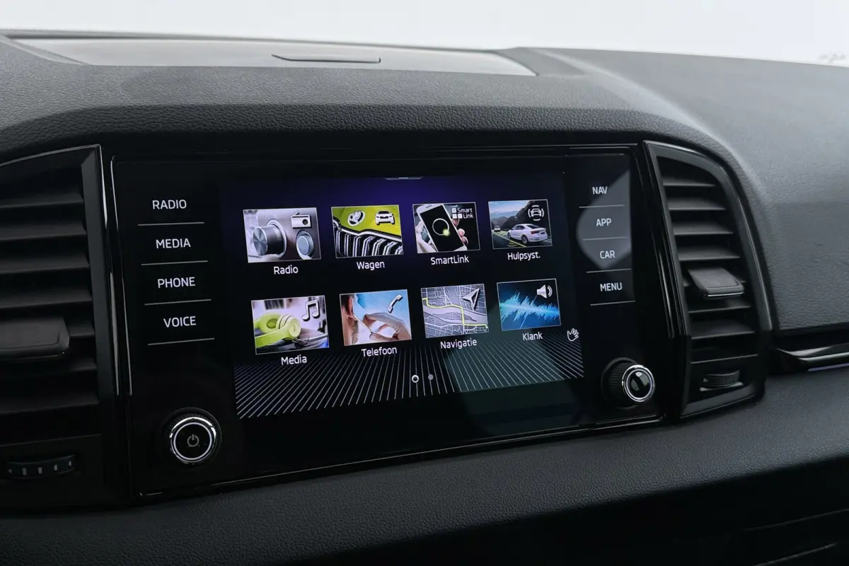 1.5 TSI Sportline Business | Uitklap Trekhaak | Camera | Stuur-/Stoelverwarming | Climate Control | CarPlay |