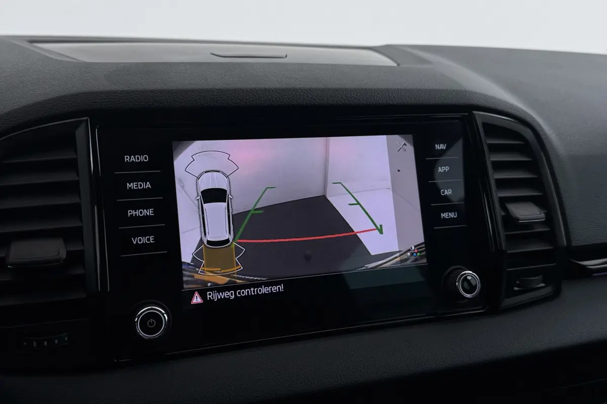 1.5 TSI Sportline Business | Uitklap Trekhaak | Camera | Stuur-/Stoelverwarming | Climate Control | CarPlay |