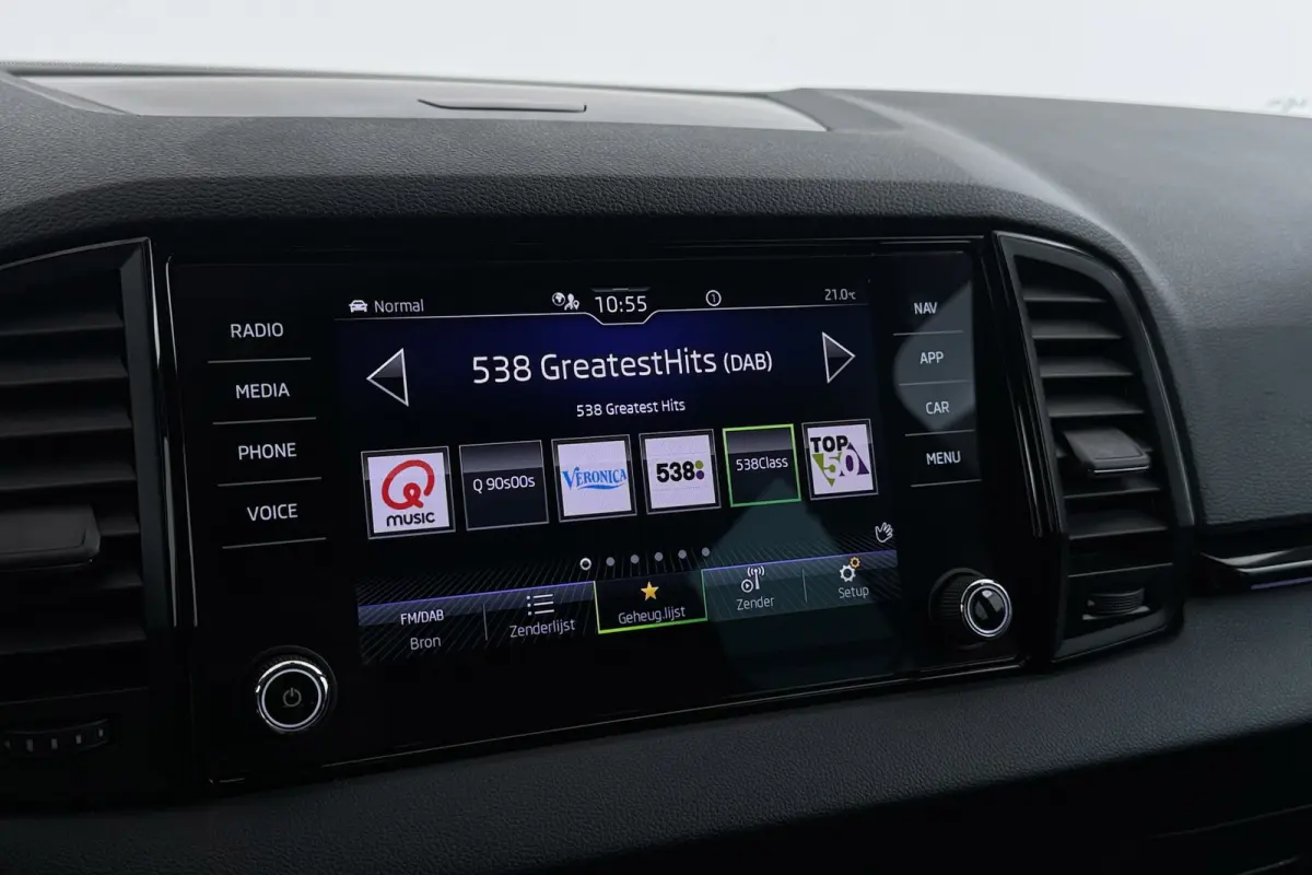 1.5 TSI Sportline Business | Uitklap Trekhaak | Camera | Stuur-/Stoelverwarming | Climate Control | CarPlay |