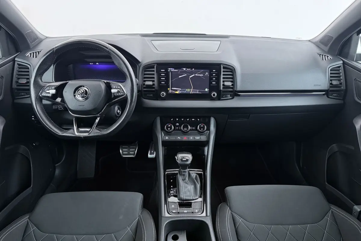 1.5 TSI Sportline Business | Uitklap Trekhaak | Camera | Stuur-/Stoelverwarming | Climate Control | CarPlay |