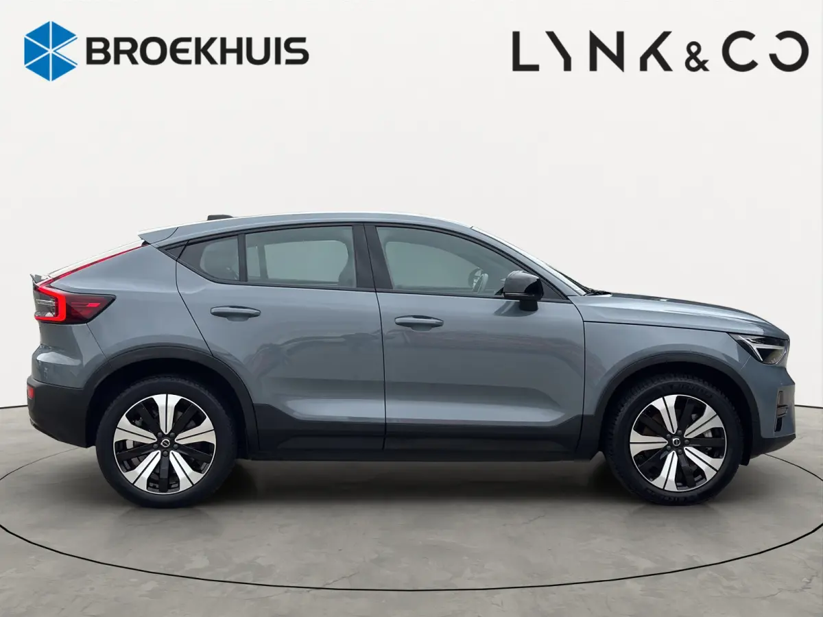 Single Motor Core 69 kWh | Camera | Panoramadak | Warmtepomp | Apple Carplay\Android Auto |