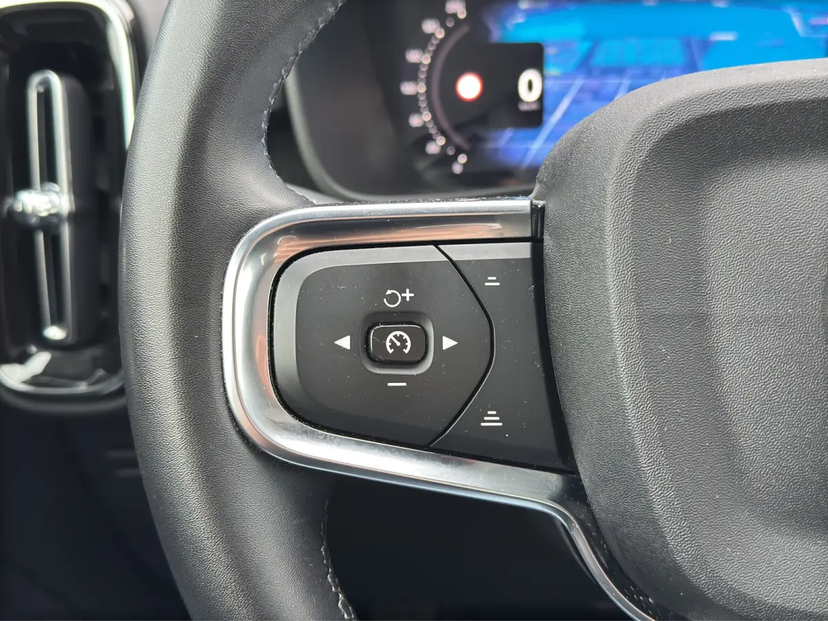 Single Motor Core 69 kWh | Camera | Panoramadak | Warmtepomp | Apple Carplay\Android Auto |