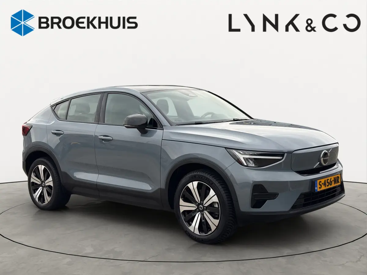 Single Motor Core 69 kWh | Camera | Panoramadak | Warmtepomp | Apple Carplay\Android Auto |