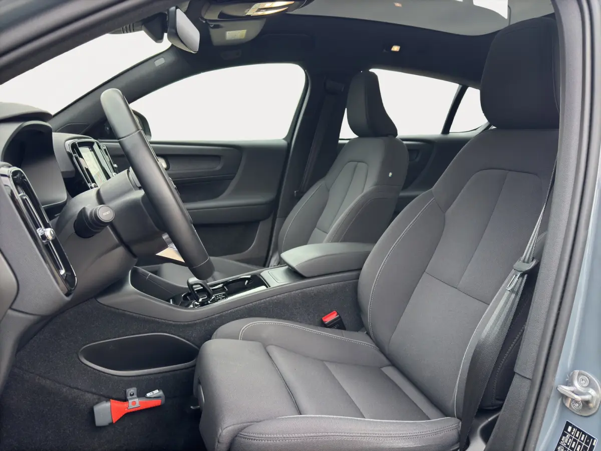 Single Motor Core 69 kWh | Camera | Panoramadak | Warmtepomp | Apple Carplay\Android Auto |