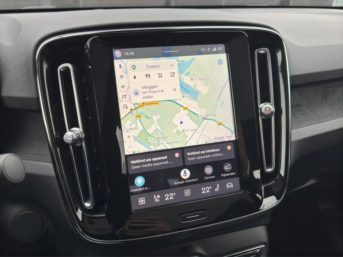 Single Motor Core 69 kWh | Camera | Panoramadak | Warmtepomp | Apple Carplay\Android Auto |