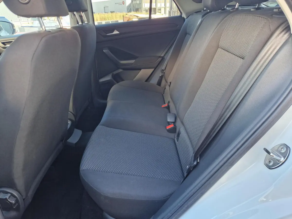 1.0 TSI 12MND BOVAG|AIRCO|REGENSENSOR| ELEKTR. RAMEN|4X NWE ALLSEASON|REMMEN V+A NIEUW