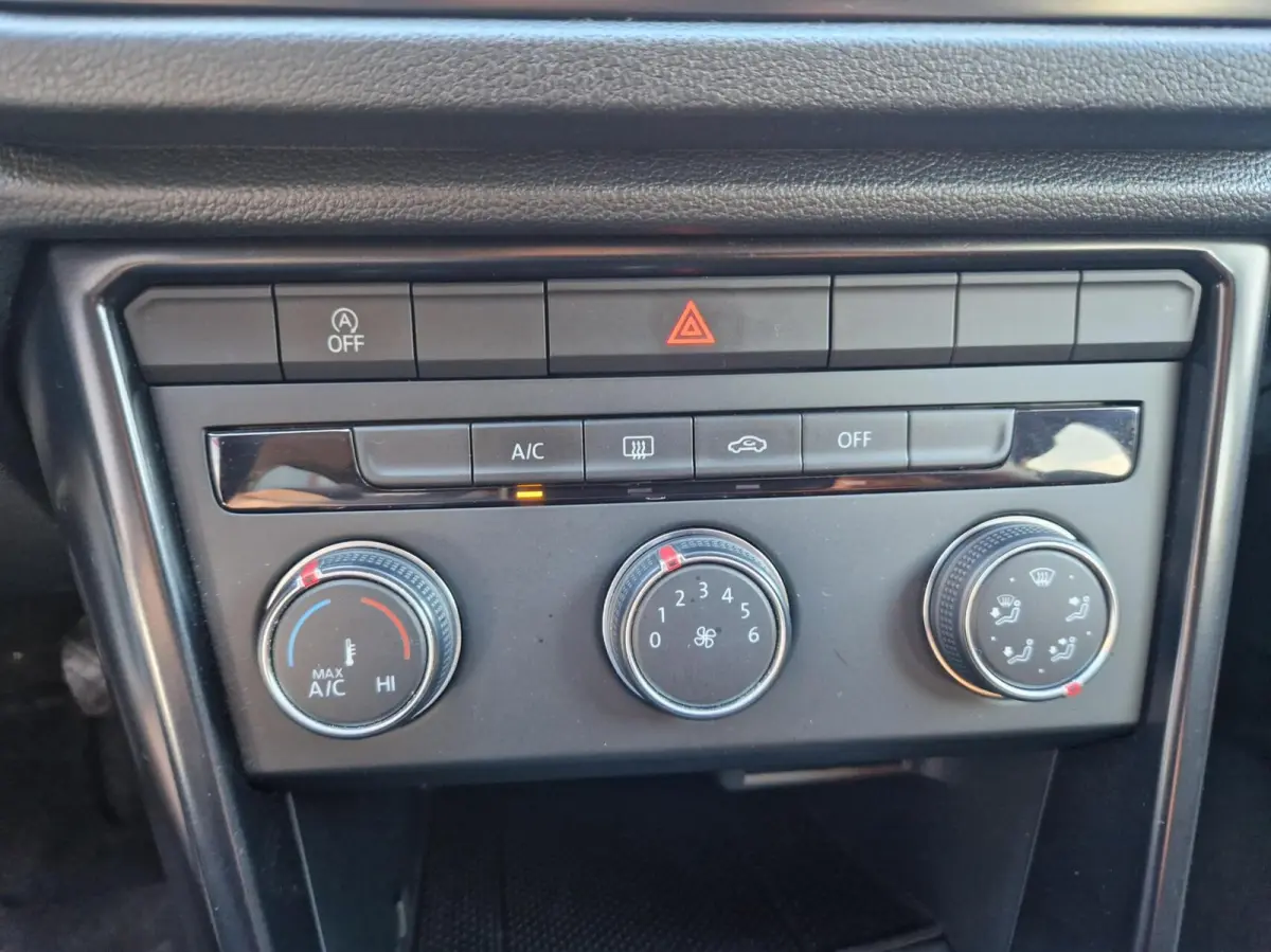 1.0 TSI 12MND BOVAG|AIRCO|REGENSENSOR| ELEKTR. RAMEN|4X NWE ALLSEASON|REMMEN V+A NIEUW