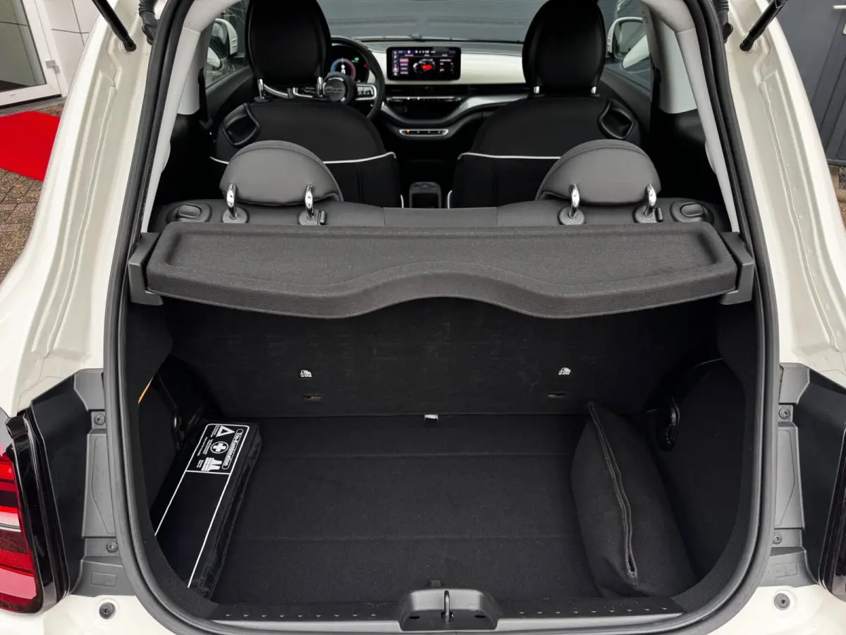42 kWh | 95% SOH | Navigatie By App | Climate Control | Cruise control | DAB |