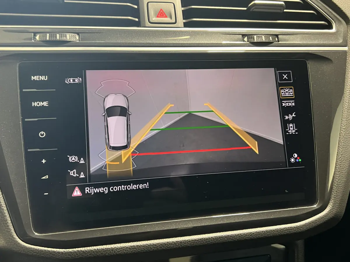 1.5 TSI R-Line Business+ | Navigatie/Android/Apple Carplay | LM Velgen 20" | Voorstoelen/Stuur Verwarmd | Cruise Control Adaptief | Airco | Matrix LED Koplampen |