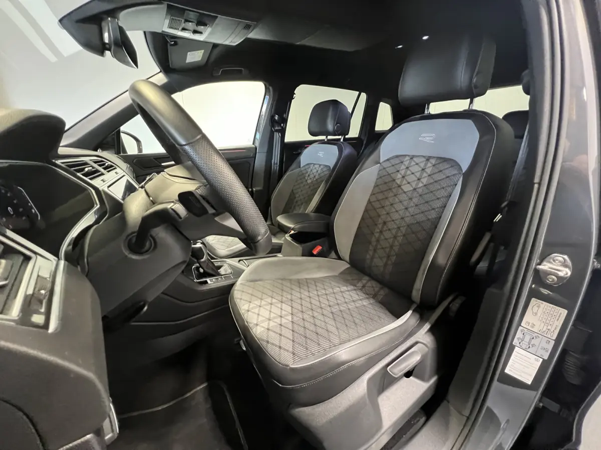 1.5 TSI R-Line Business+ | Navigatie/Android/Apple Carplay | LM Velgen 20" | Voorstoelen/Stuur Verwarmd | Cruise Control Adaptief | Airco | Matrix LED Koplampen |