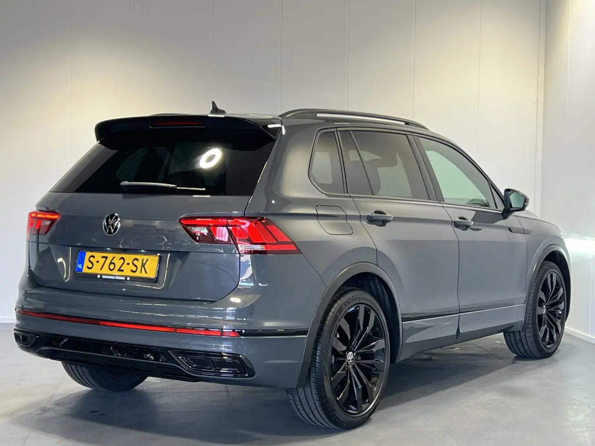 1.5 TSI R-Line Business+ | Navigatie/Android/Apple Carplay | LM Velgen 20" | Voorstoelen/Stuur Verwarmd | Cruise Control Adaptief | Airco | Matrix LED Koplampen |