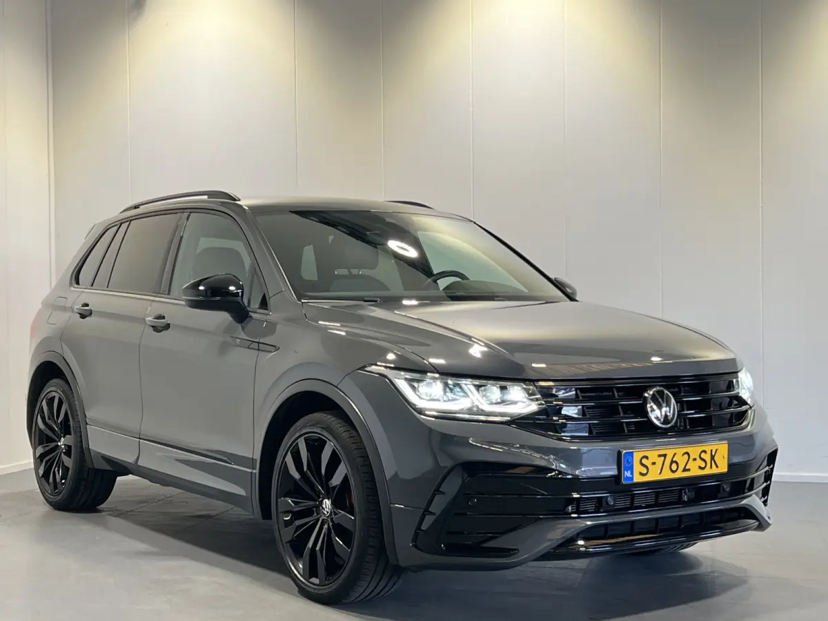 1.5 TSI R-Line Business+ | Navigatie/Android/Apple Carplay | LM Velgen 20" | Voorstoelen/Stuur Verwarmd | Cruise Control Adaptief | Airco | Matrix LED Koplampen |
