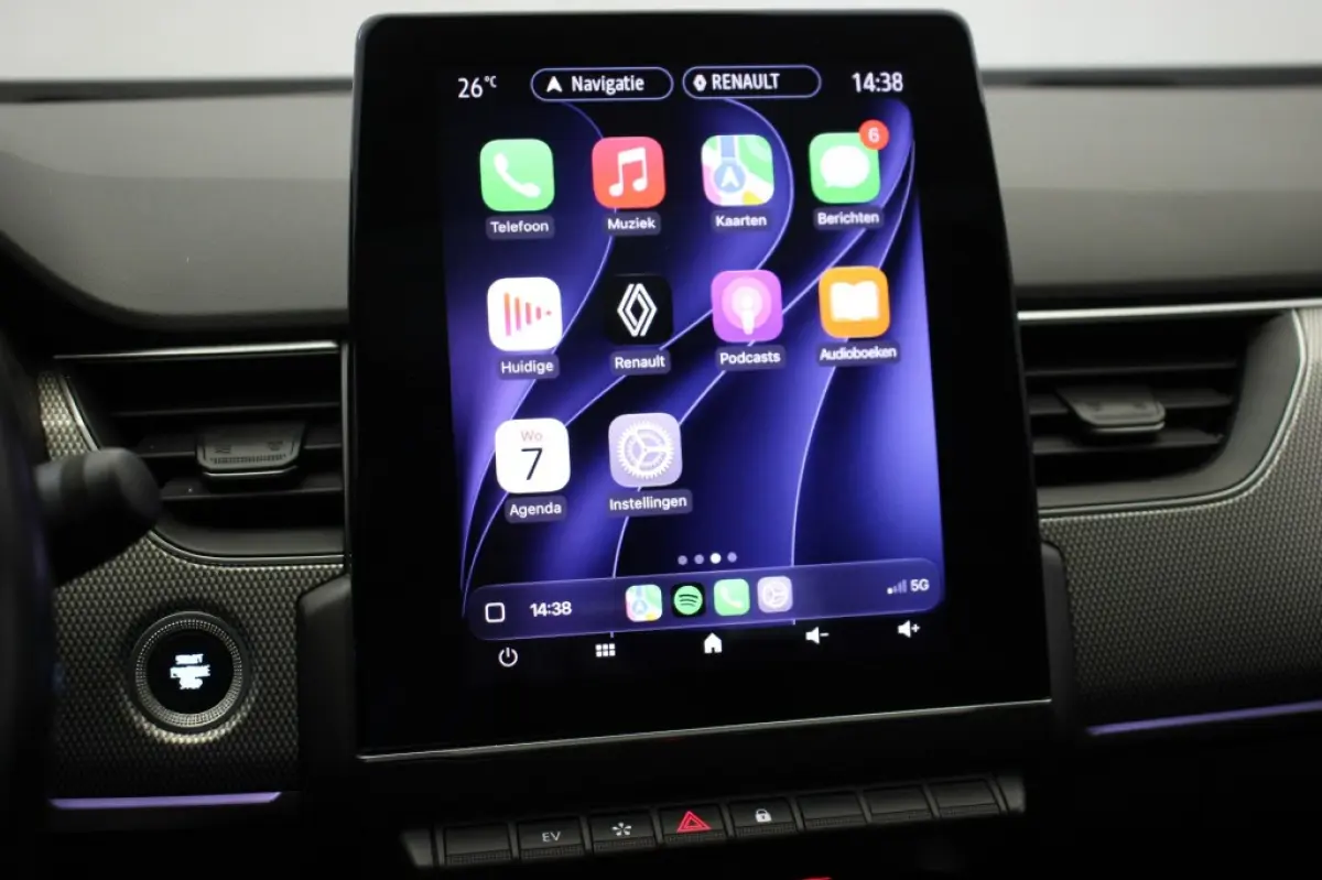1.6 E-Tech Hybrid 145 Intens - Panorama, Digitaal Cockpit, Carplay, Camera