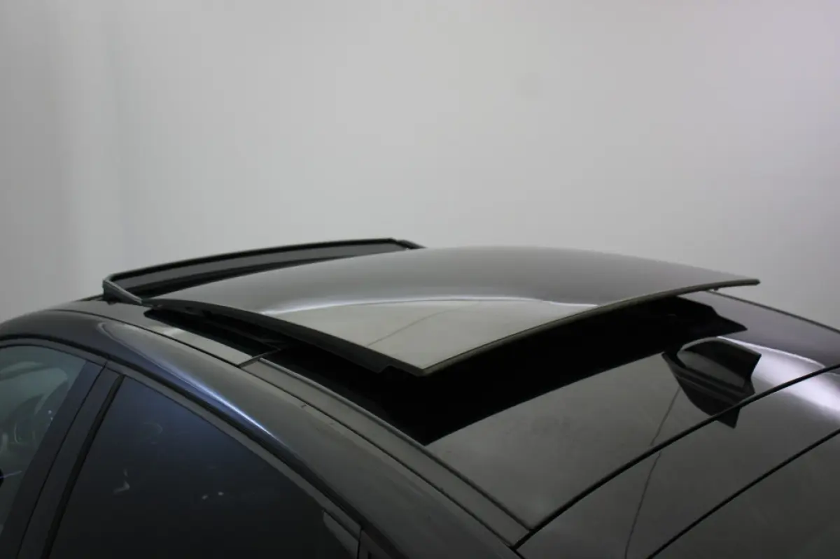 1.6 E-Tech Hybrid 145 Intens - Panorama, Digitaal Cockpit, Carplay, Camera