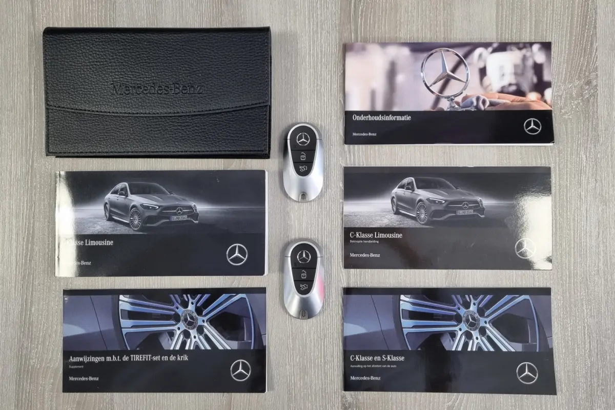 180 AMG Line, Origineel NL, 360 Camera, Memory, Augmented Reality, Leder, Keyless, Sfeerverlichting.