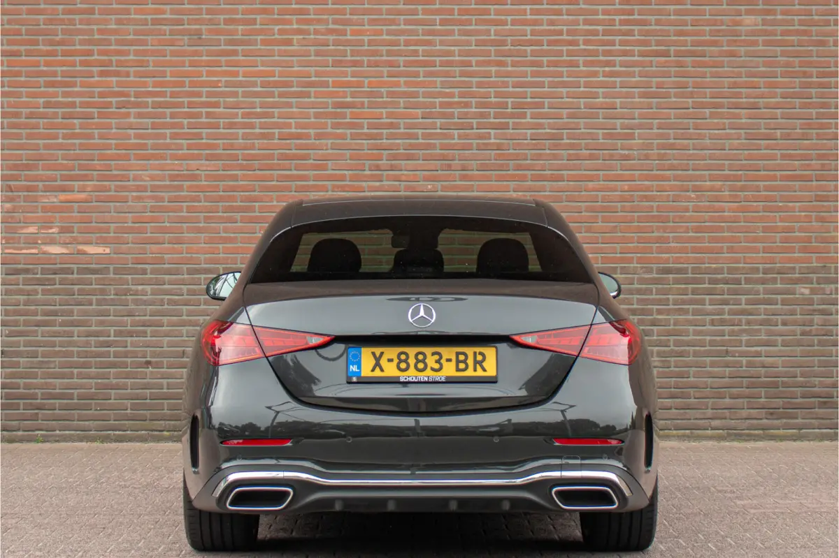 180 AMG Line, Origineel NL, 360 Camera, Memory, Augmented Reality, Leder, Keyless, Sfeerverlichting.