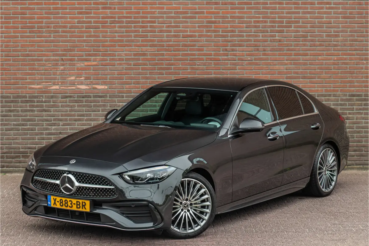 180 AMG Line, Origineel NL, 360 Camera, Memory, Augmented Reality, Leder, Keyless, Sfeerverlichting.