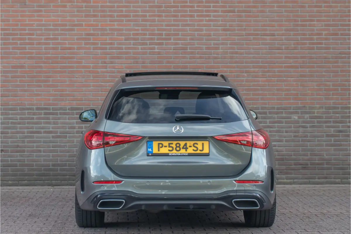 200 Launch Edition AMG Line, Origineel NL, Panoramadak, Trekhaak, Stoelverwarming, Carplay, Sfeerverlichting, Camera.