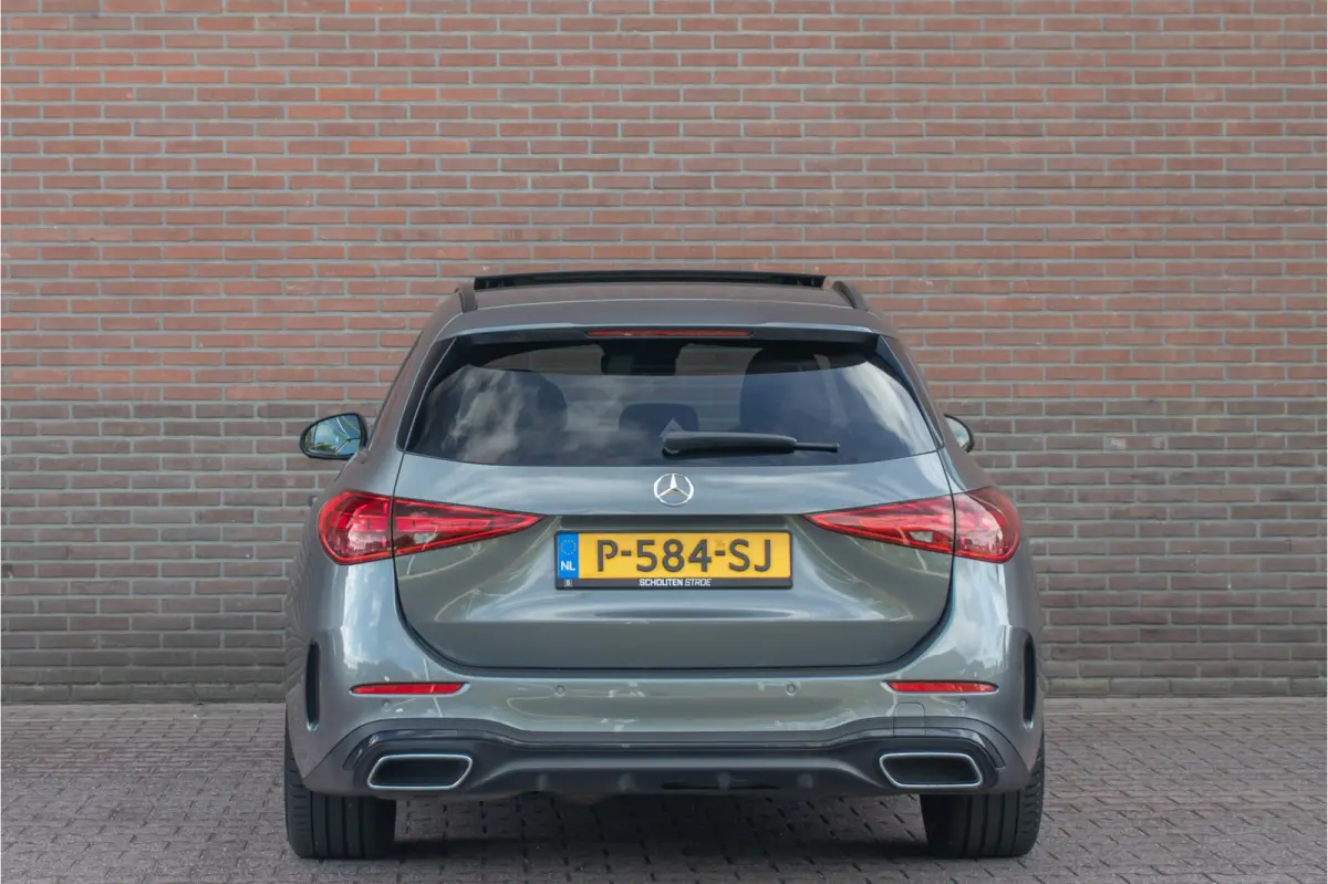 200 Launch Edition AMG Line, Origineel NL, Panoramadak, Trekhaak, Stoelverwarming, Carplay, Sfeerverlichting, Camera.
