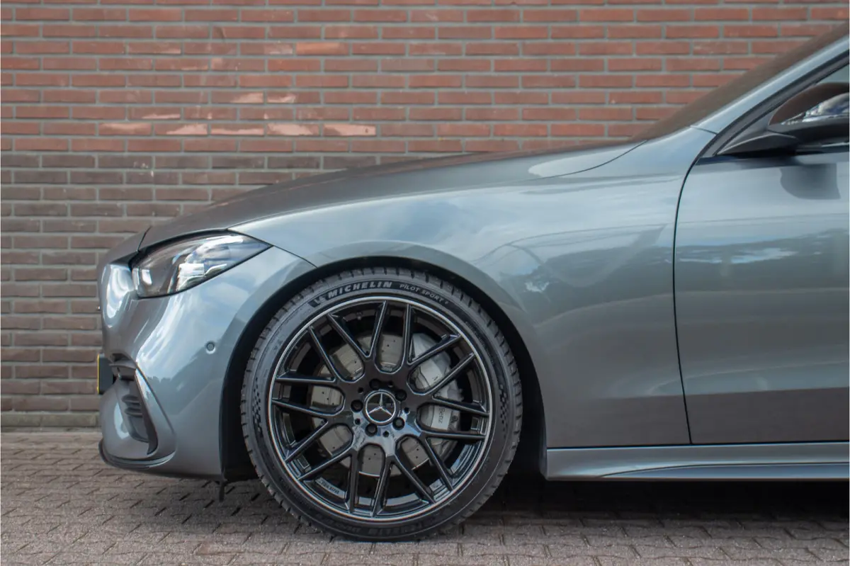 200 Launch Edition AMG Line, Origineel NL, Panoramadak, Trekhaak, Stoelverwarming, Carplay, Sfeerverlichting, Camera.