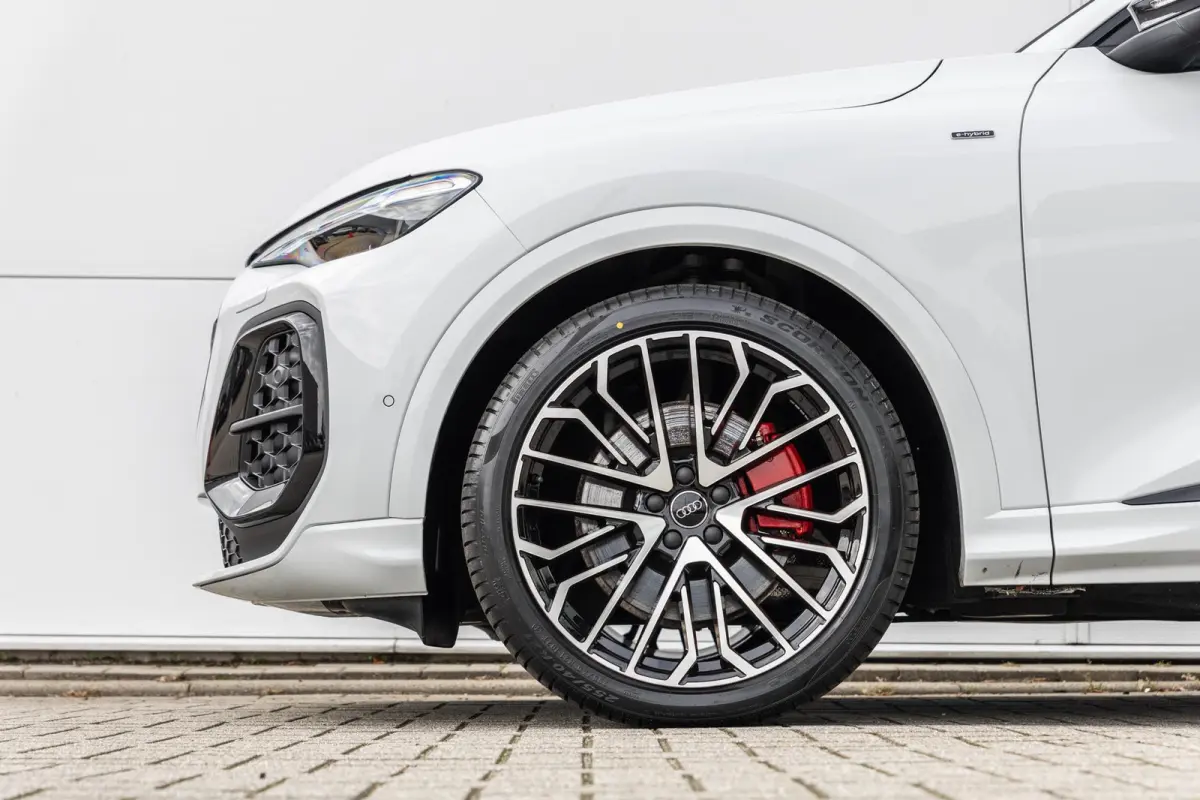 2.0 e-hybrid 367pk quattro S edition Competition | Panoramadak | Luchtvering | 21'' velgen | 360° camera