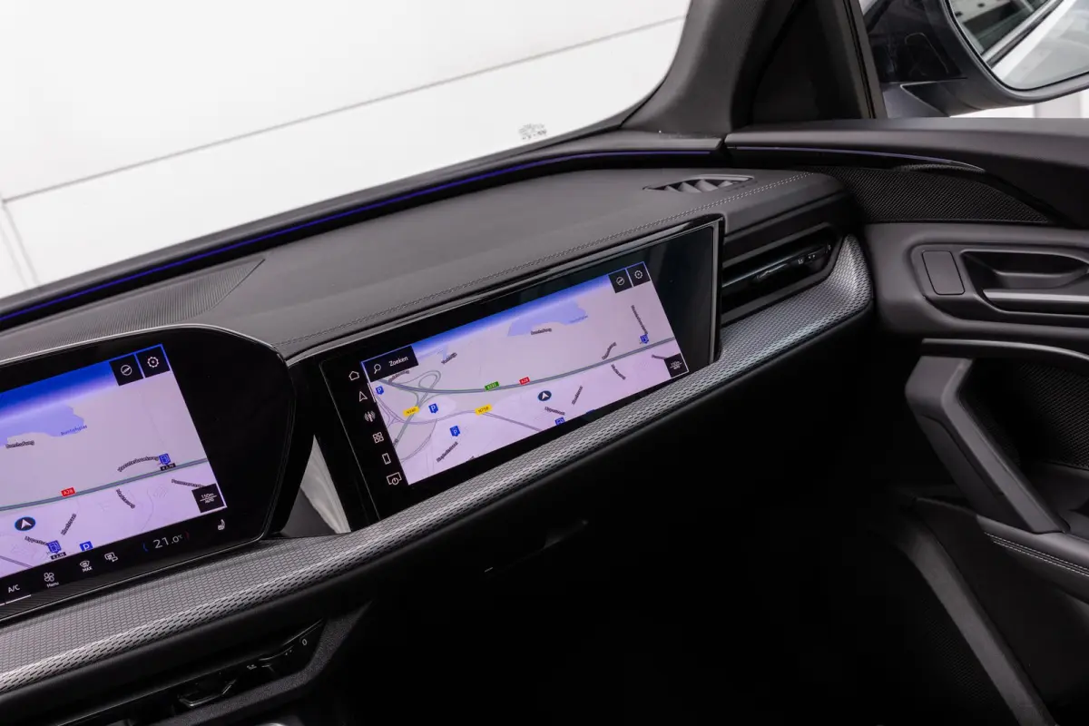 2.0 e-hybrid 367pk quattro S edition Competition | Panoramadak | Luchtvering | 21'' velgen | 360° camera
