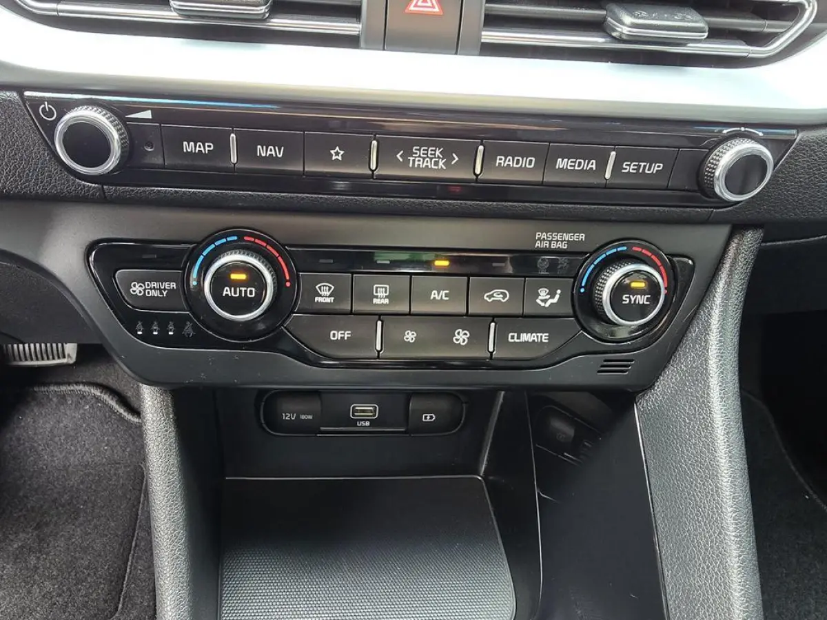 1.6 GDi Hybrid DynamicLine AUTOMAAT Clima|Camera|Adaptive Cruise|Trekhaak|Nap!!