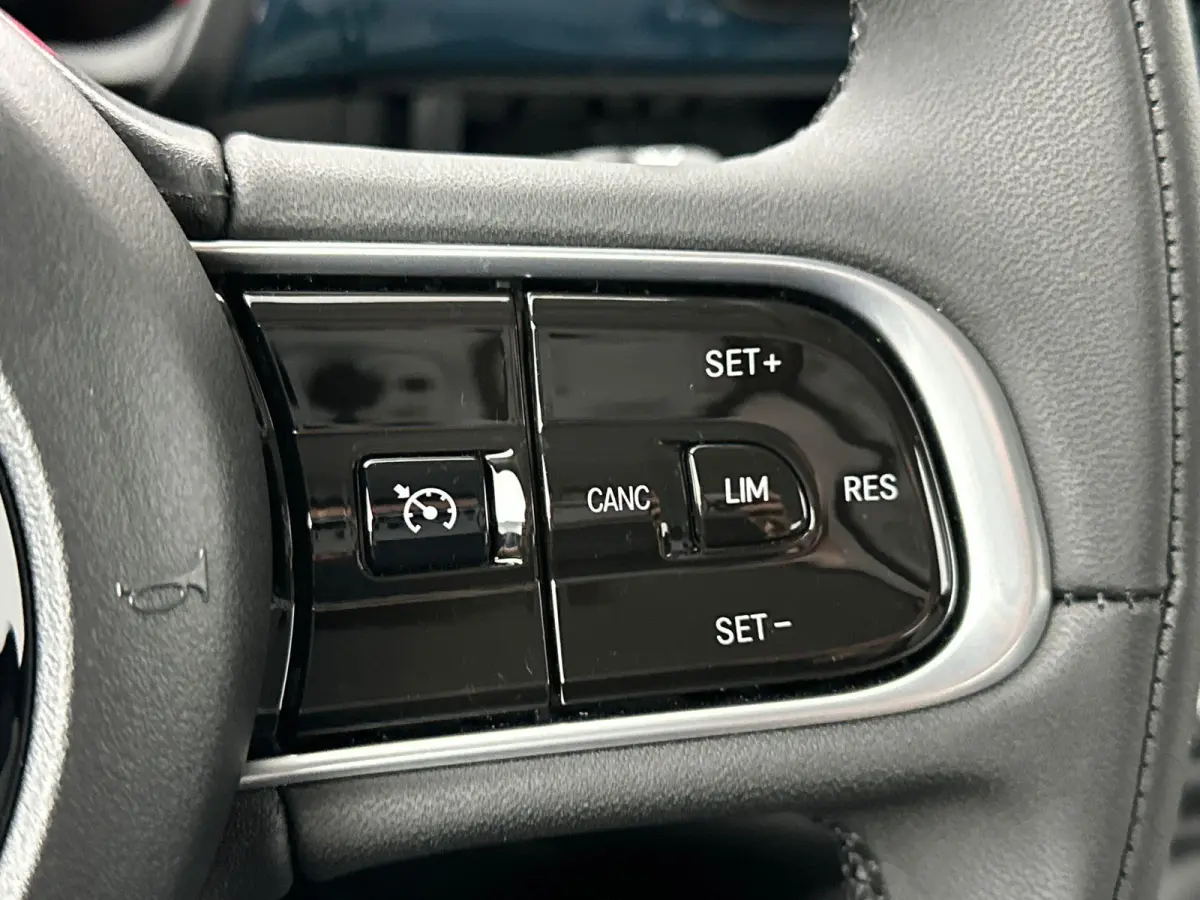 1.0 Hybrid Torino Launch Edition | DEMOVOORDEEL | Cruise Control | PDC | Apple Carplay/Android Auto | 2+6 JAAR GARANTIE |