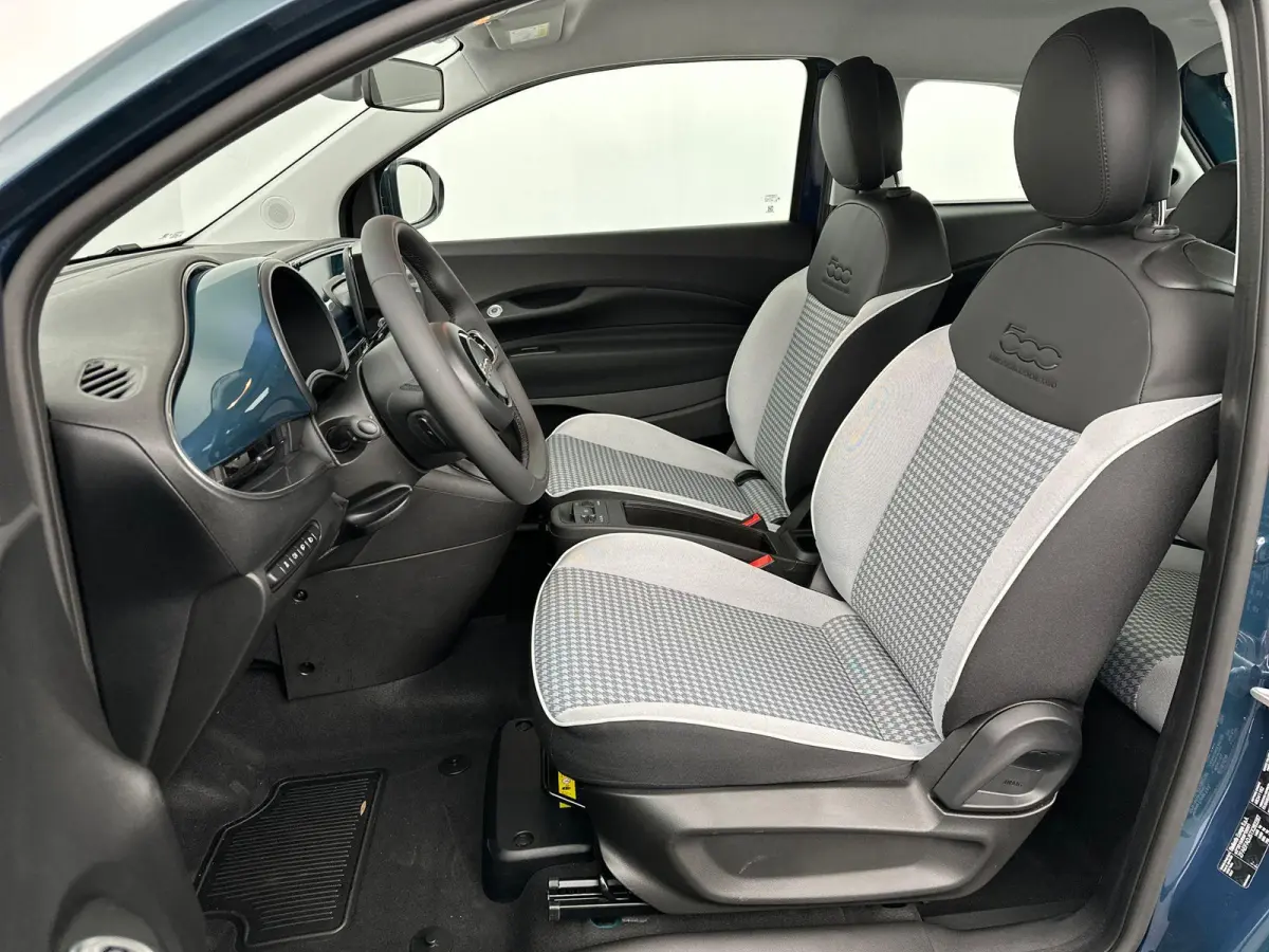 1.0 Hybrid Torino Launch Edition | DEMOVOORDEEL | Cruise Control | PDC | Apple Carplay/Android Auto | 2+6 JAAR GARANTIE |