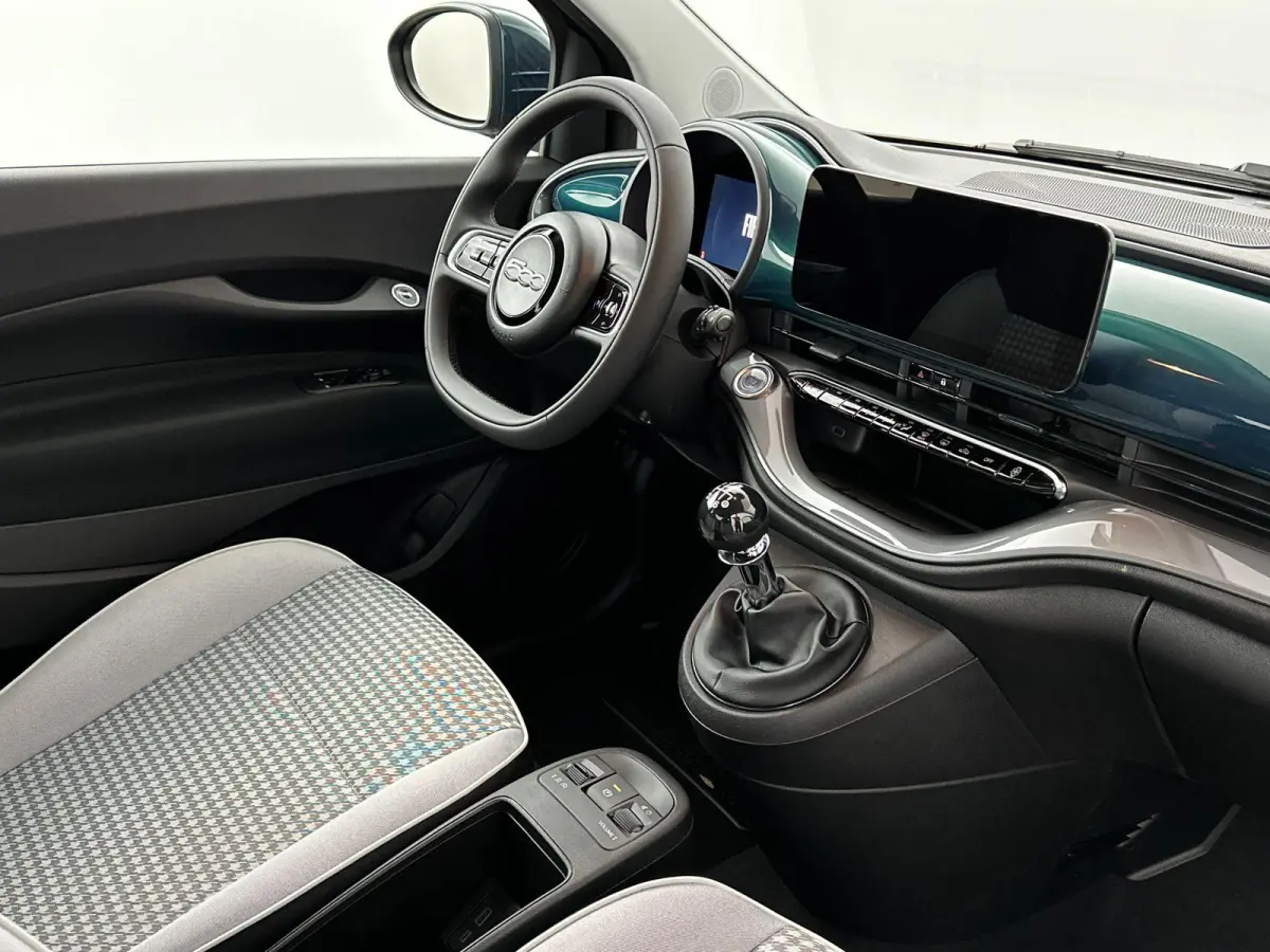 1.0 Hybrid Torino Launch Edition | DEMOVOORDEEL | Cruise Control | PDC | Apple Carplay/Android Auto | 2+6 JAAR GARANTIE |