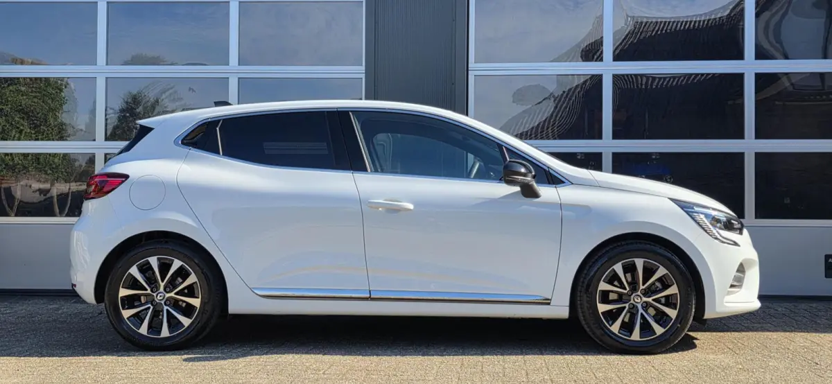 1.6 E-Tech Hybrid 145 Techno