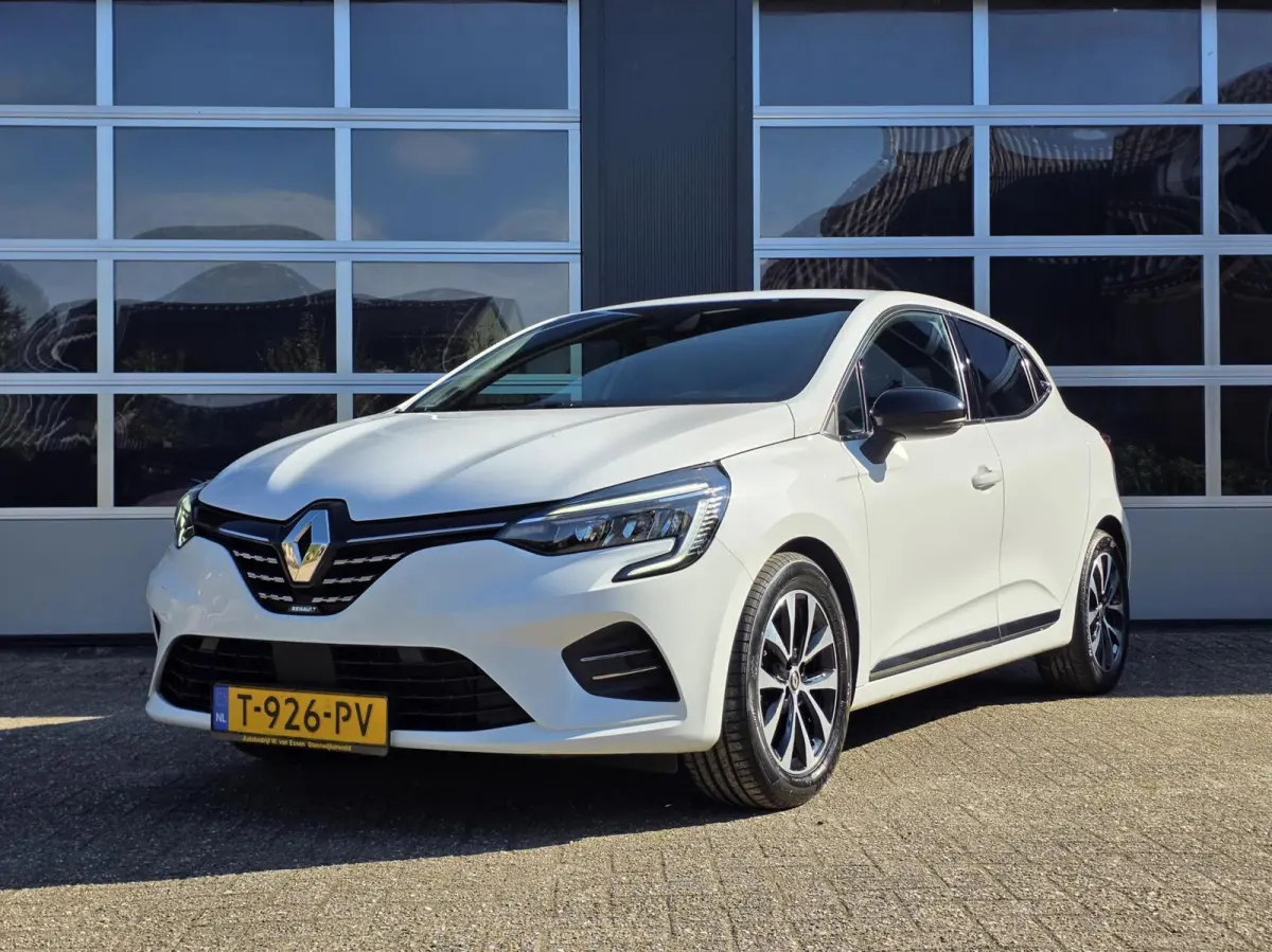 1.6 E-Tech Hybrid 145 Techno