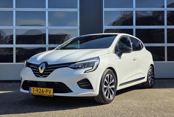 1.6 E-Tech Hybrid 145 Techno