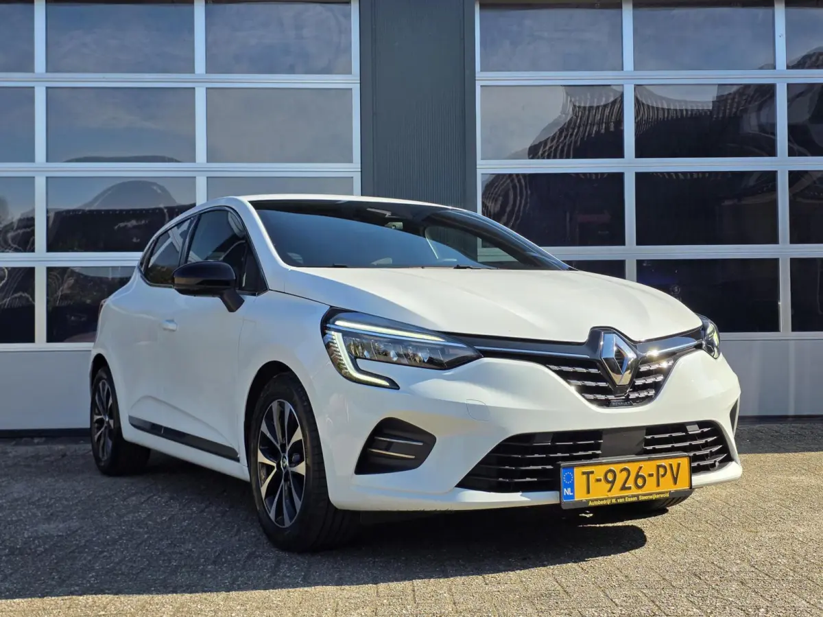 1.6 E-Tech Hybrid 145 Techno