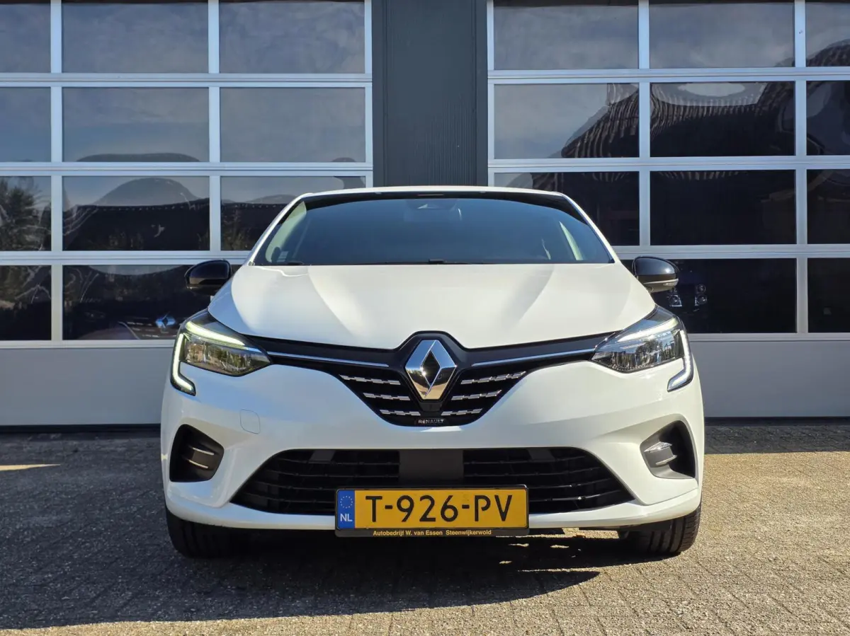 1.6 E-Tech Hybrid 145 Techno