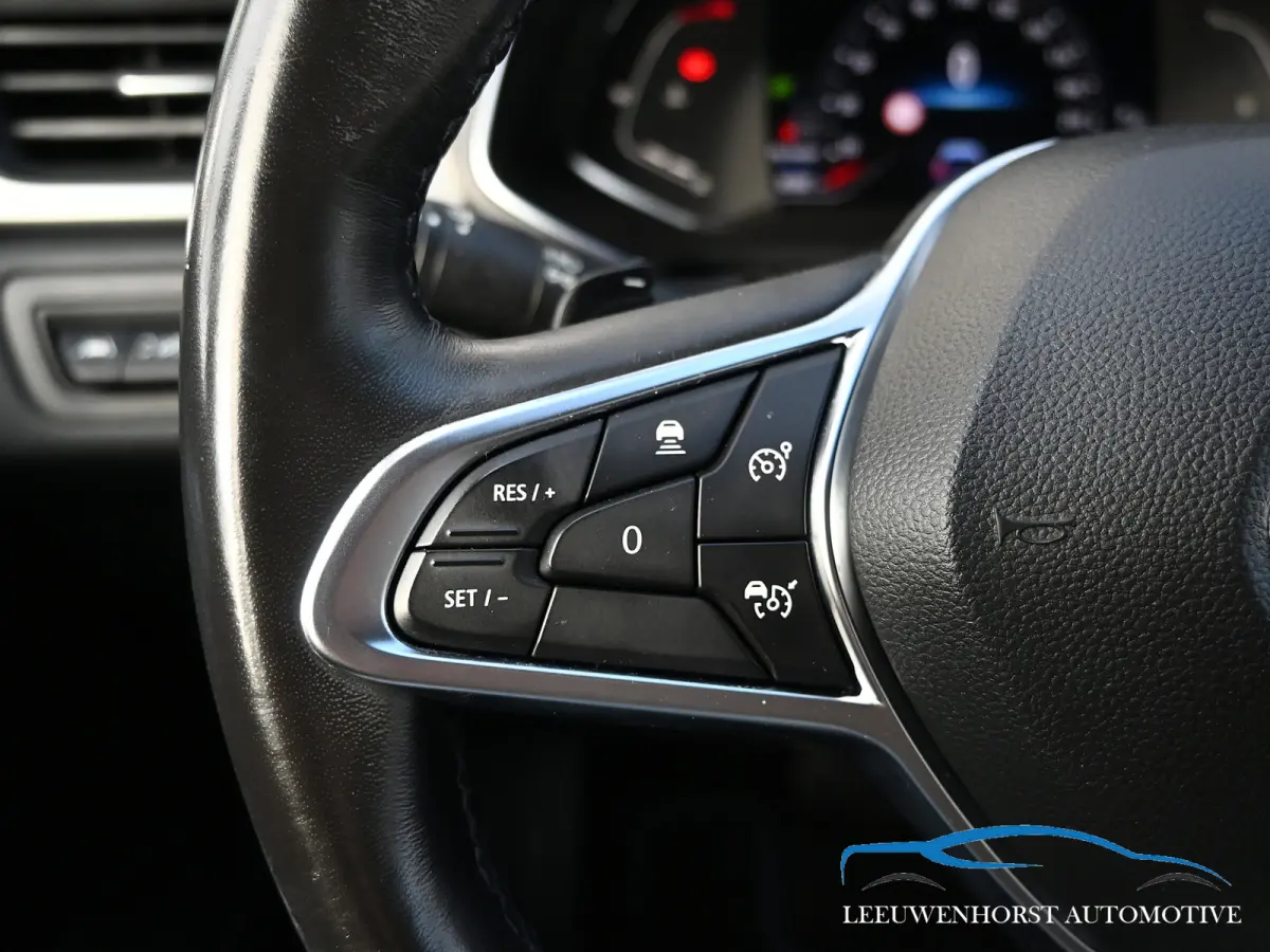 1.3 TCe 130 Intens, camera, navi, clima, cruise, pdc, trekhaak 1.500 kg, dealer auto