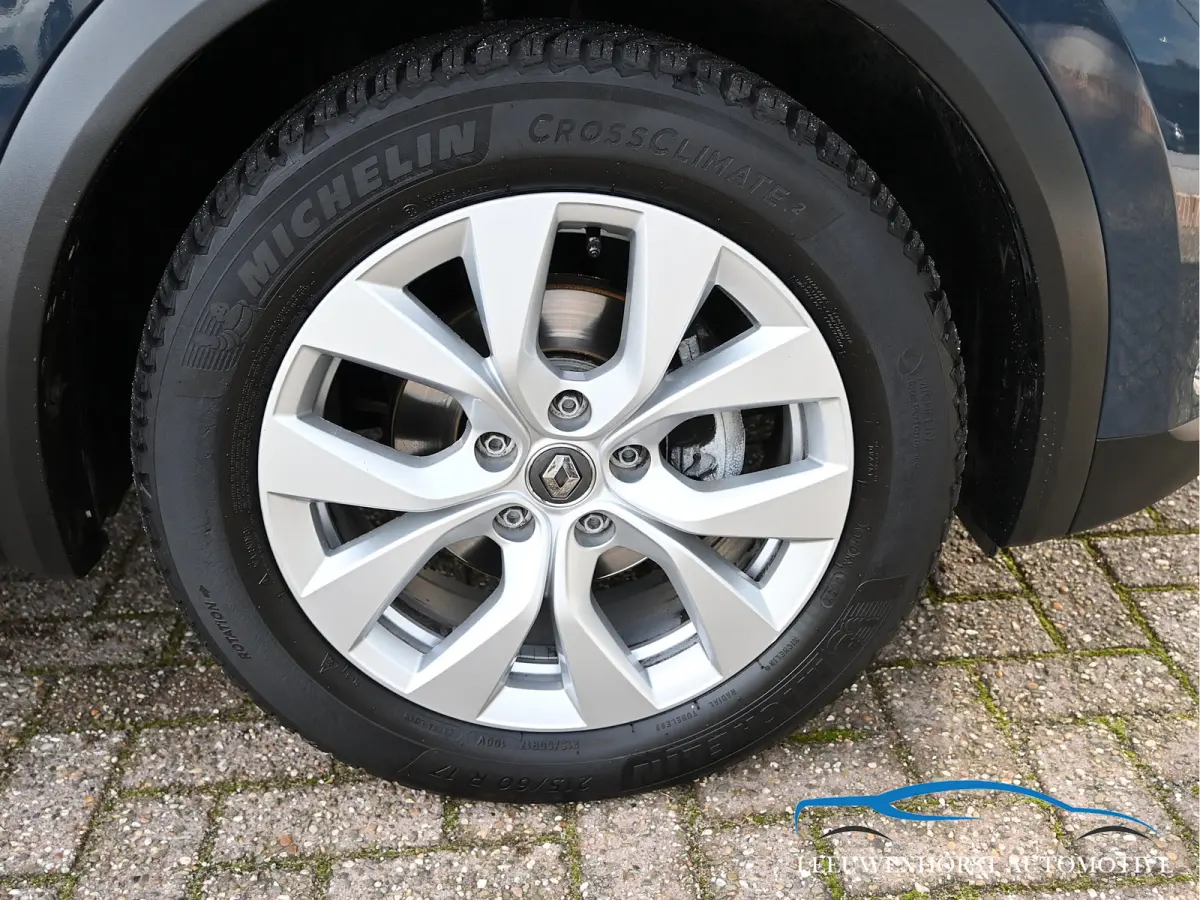1.3 TCe 130 Intens, camera, navi, clima, cruise, pdc, trekhaak 1.500 kg, dealer auto
